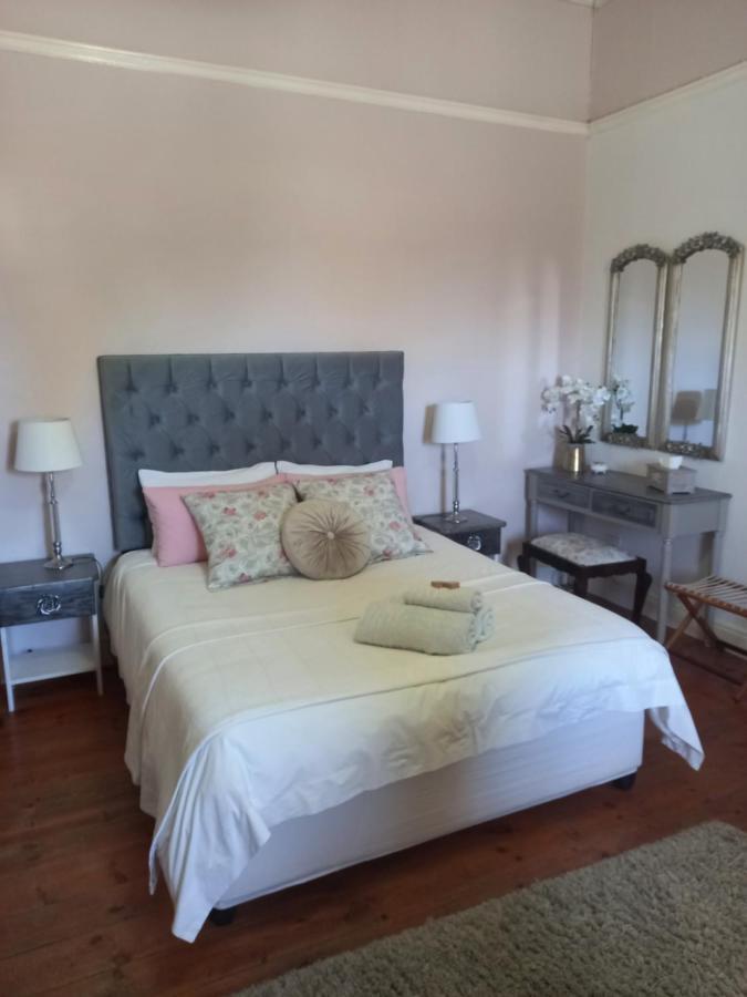 Carmel Villa B&B Or Self-Catering Calvinia Exterior foto
