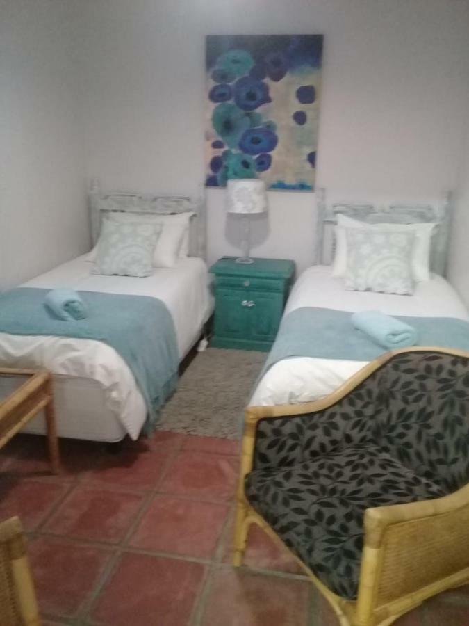 Carmel Villa B&B Or Self-Catering Calvinia Exterior foto